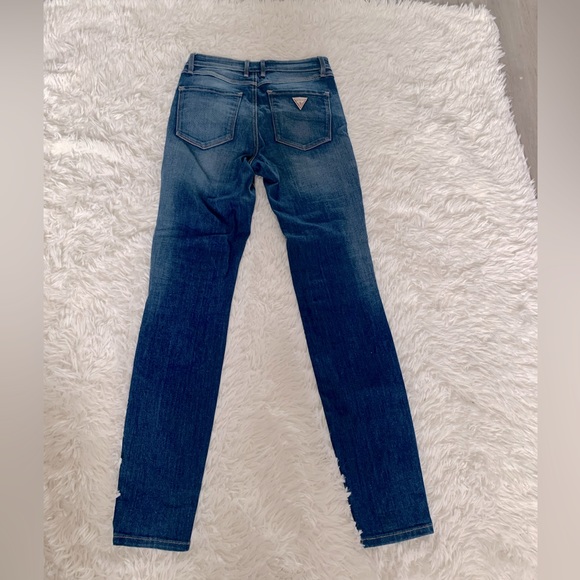 Guess 1981 high rise skinny jeans 👖 - Picture 5 of 6